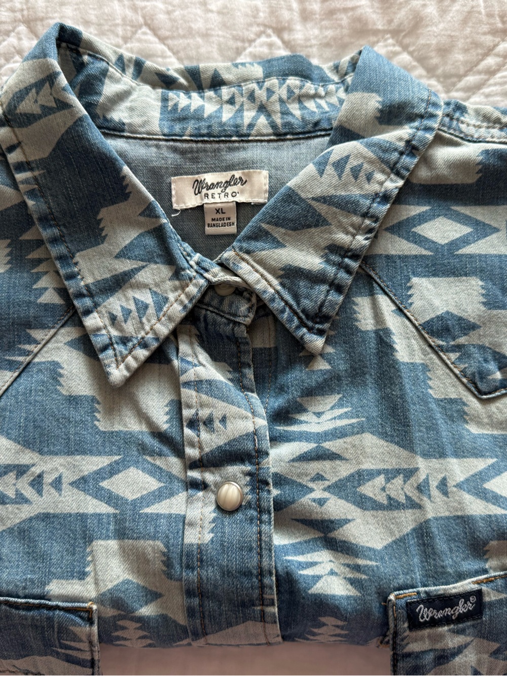 NWOT Wrangler Blue and Cream Aztec Denim-Style Button Down, pearl snaps. New